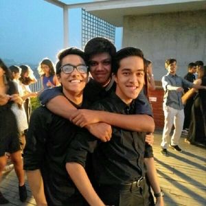 Meet your Posher, Vidit